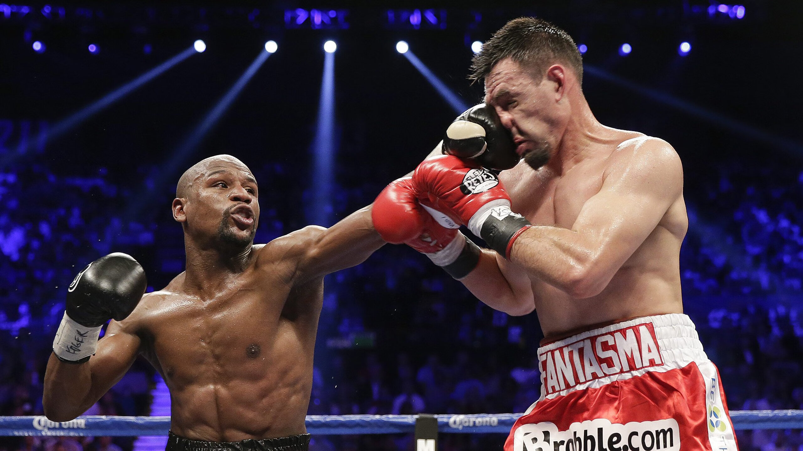 开云平台-门迪的指挥棒，德甲争冠夜，一人带动全队节奏