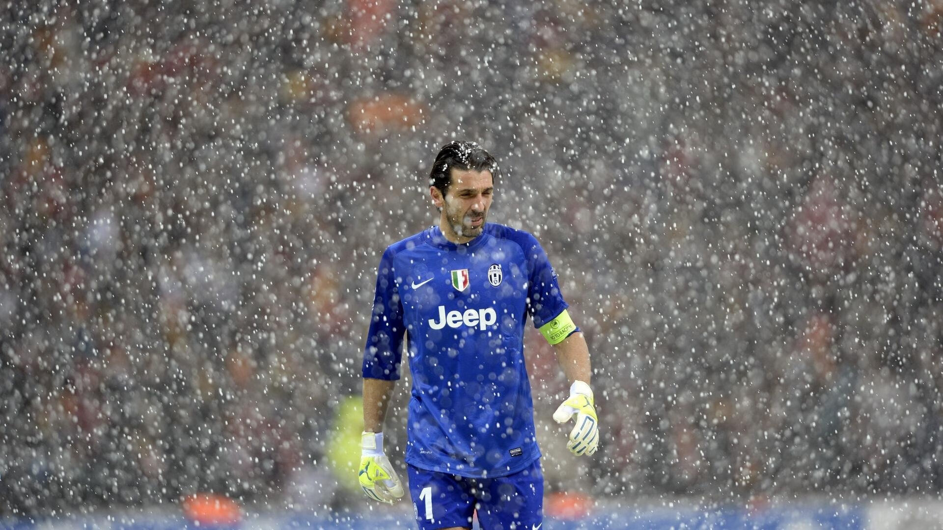 奥运周期关键战之夜，伊布连续得分拉开差距